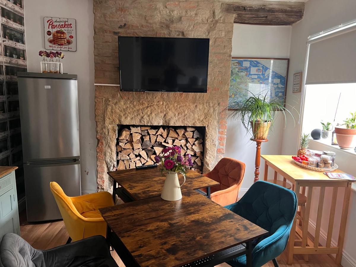 The Badger Set Apartment Hinderwell Ngoại thất bức ảnh