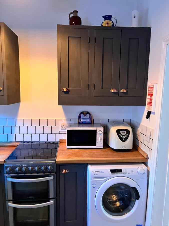 The Badger Set Apartment Hinderwell Ngoại thất bức ảnh