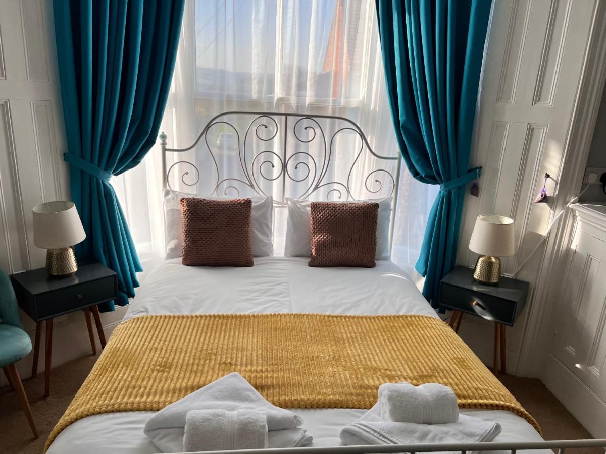 The Badger Set Apartment Hinderwell Ngoại thất bức ảnh