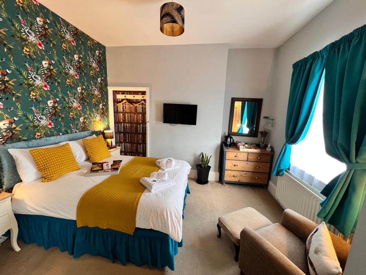 The Badger Set Apartment Hinderwell Ngoại thất bức ảnh